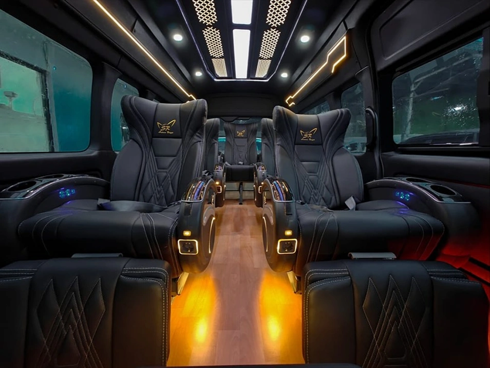 Armada Hiace Sutan Raya siap berangkat